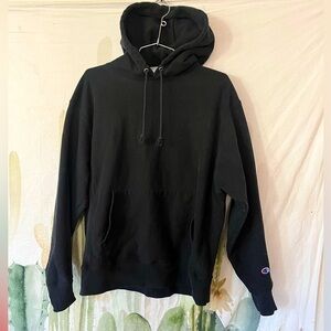 Men’s champion Black Hoodie 🌵Large